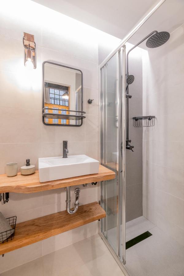 Stoa Kairi Loft B Apartman Athén Kültér fotó