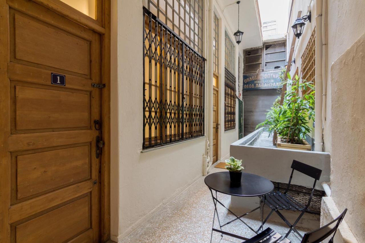 Stoa Kairi Loft B Apartman Athén Kültér fotó